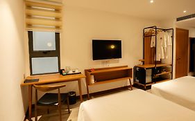 Majestic Premium Hotel